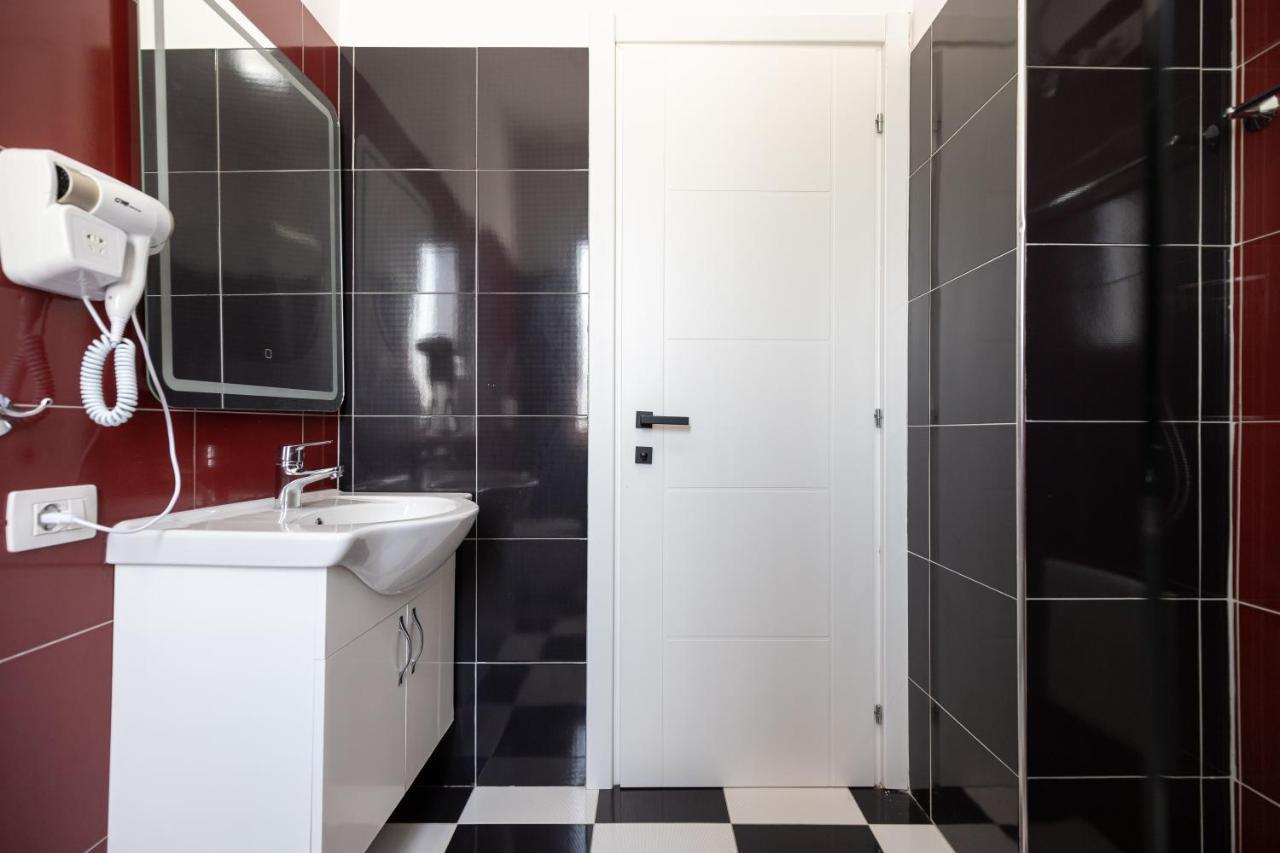 Compas Boutique Hotel Голем Екстер'єр фото